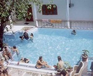 Hotel Oasis